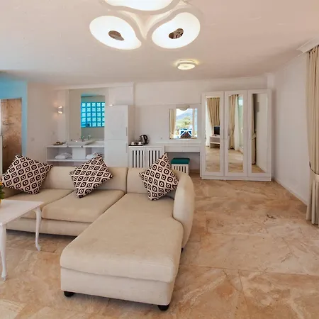 Asfiya Sea View Hotel