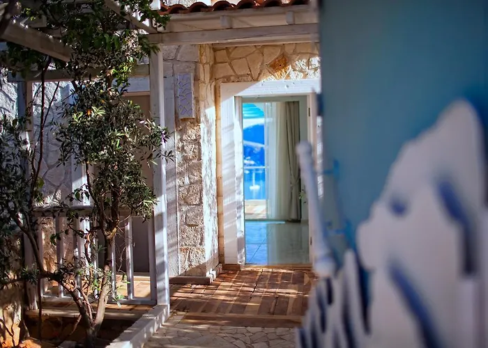 Asfiya Sea View Szálloda 2*