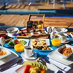 Asfiya Sea View Hotel 2*